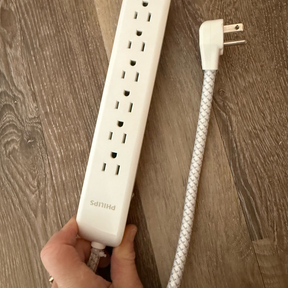 Philips White Surge Protector with Braided Cable